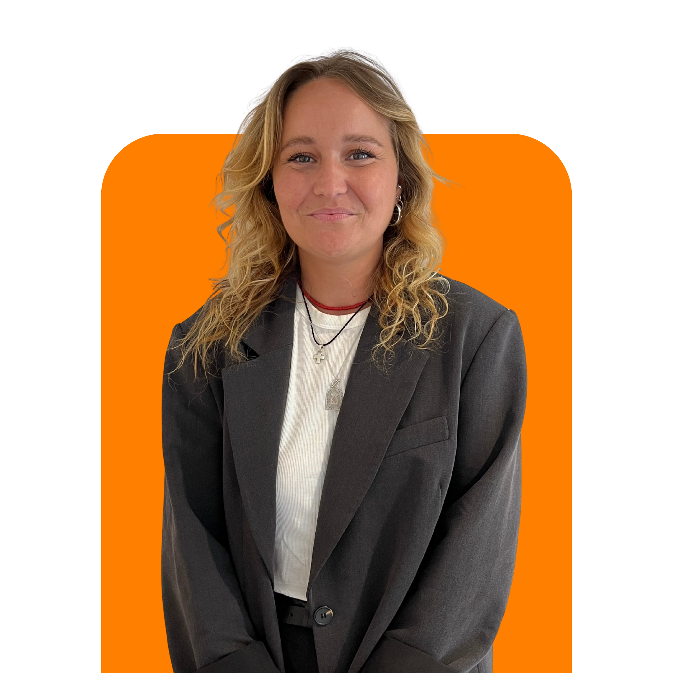 Clara GUILLOU